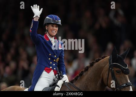 Photo du dossier datée du 14-12-2023 de Charlotte Dujardin, qui s'est retirée des Jeux Olympiques de Paris sur une vidéo montrant qu'elle a fait "une erreur de jugement" lors d'une séance d'entraînement, a annoncé dans un communiqué la triple championne olympique de dressage de Grande-Bretagne. Date d'émission : mardi 23 juillet 2024. Banque D'Images