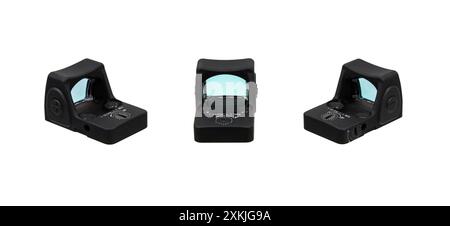 Collimateur optique moderne. Dispositif de visée pour la prise de vue sur de courtes distances. Isoler sur un fond blanc. Banque D'Images