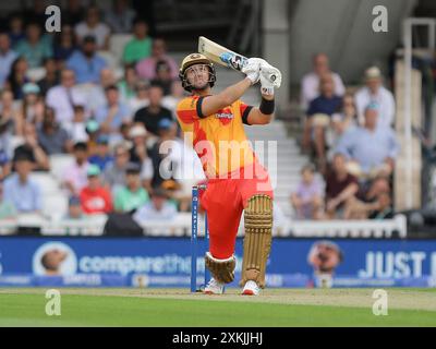 Londres, Royaume-Uni. 23 juillet 2024. Londres, Angleterre, 23 juillet 2024 : Liam Livingstone (23 Birmingham Phoenix) est sorti du bowling de Saqib Mahmood (25 Oval Invincibles) lors du Hundred Group Stage match entre Oval Invincibles Men et Birmingham Phoenix Men au Kia Oval de Londres, Angleterre. (Jay Patel/SPP) crédit : photo de presse sportive SPP. /Alamy Live News Banque D'Images