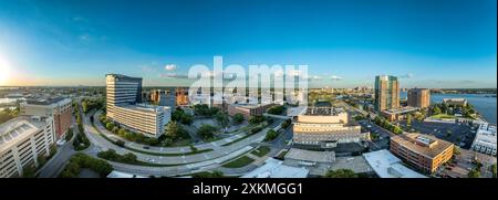 Vue aérienne du quartier historique du centre-ville de Norfolk Virginie avant le coucher du soleil Banque D'Images