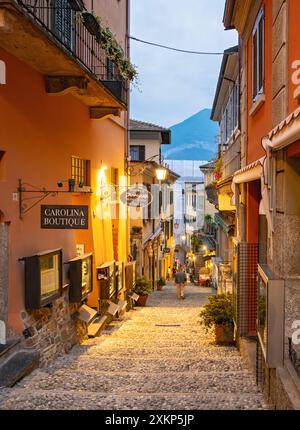 Rue Salita Serbelloni, Bellagio, Lac de Côme, Italie Banque D'Images