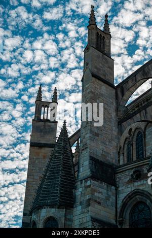 Les détails architecturaux de la cathédrale de Bourges sont dédiés à Saint-Étienne. La cathédrale est l'un des chefs-d'œuvre de l'architecture gothique. France Banque D'Images