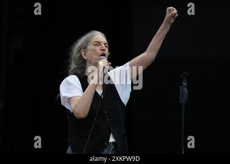 Suisse - Paleo Festival 2024 - Patti Smith Quartet NYON, SUISSE, 23 JUILLET : la chanteuse américaine Patti Smith se produit sur scène lors du Paleo Festival le 23 juillet 2024 à Nyon, Suisse. Photo de Manuel Blondeau/ AOP. Presse Nyon Suisse Copyright : X ManuelxBlondeau/AOP. Pressx AOP20240723 - 0067 Banque D'Images