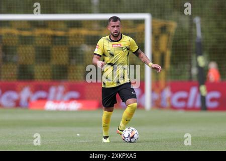 Cracovie, Pologne. 20 juillet 2024. Rafal Pietrzak de Wieczysta Cracovie vu en action lors du match de football polonais Betclic 2 League 2024/2025 entre Wieczysta Cracovie et Resovia Rzeszow au stade Wieczysta. Score final : Wieczysta Krakow 0:1 Resovia Rzeszow. (Photo de Grzegorz Wajda/SOPA images/SIPA USA) crédit : SIPA USA/Alamy Live News Banque D'Images