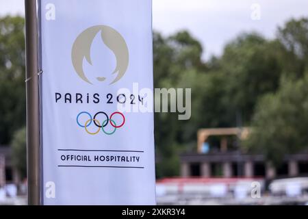 Pariz, Francuska. 24 juillet 2024. Préparatifs des Jeux Olympiques d'été à Paris le 24 juillet 2024. Les Jeux Olympiques de Paris 2024 se déroulent du 26 juillet au 11 août 2024 à Paris, France. Ayant déjà accueilli les Jeux en 1900 et 1924, Paris deviendra la deuxième ville à accueillir les Jeux olympiques d'été à trois reprises, aux côtés de Londres (1908, 1948 et 2012). Les Jeux Olympiques de 2024 marquent également le centenaire des Jeux Olympiques de 1924. La France sera l’hôte pour la 6ème fois au total, y compris les Jeux Olympiques d’été et d’hiver. Photo : Igor Kralj/PIXSELL crédit : Pixsell/Alamy Live News Banque D'Images