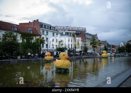 Centre-ville de Bruseels, au cœur de l'Europe, avec cafés et bars servant les célèbres bières belges Banque D'Images