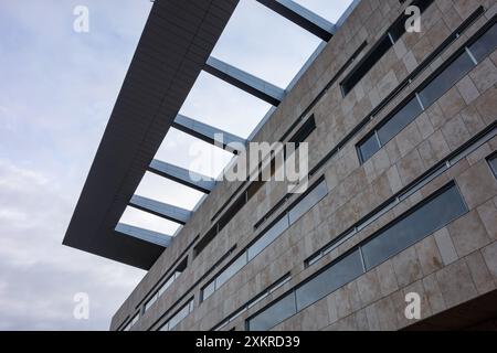 COPENHAGUE, DANEMARK - 27 OCTOBRE 2014 : arrière de l'Opéra de Copenhague et de ses éléments architecturaux Banque D'Images