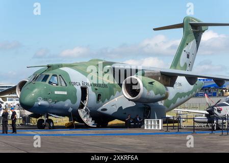 Embraer KC-390 Millennium au Farnborough International Airshow 2024, Royaume-Uni. Armée de l'air brésilienne, força Aérea Brasileira, avion de transport pétrolier Banque D'Images