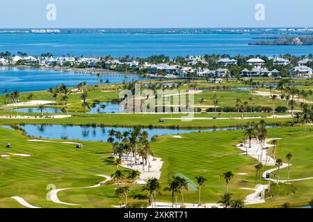 Grand terrain de golf avec de l'herbe verte à Boca Grande, petite ville sur l'île Gasparilla dans le sud-ouest de la Floride Banque D'Images