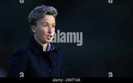 Photo du dossier datée du 09/04/21 de l’entraîneur-chef du Canada Bev Priestman, qui ne prendra pas en charge leur match olympique d’ouverture contre la Nouvelle-Zélande et deux membres de son personnel ont été renvoyés chez eux des Jeux alors qu’un drone a été utilisé pour espionner l’entraînement de leurs adversaires. Date d'émission : mercredi 24 juillet 2024. Banque D'Images