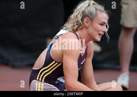 Lieke KLAVER (pays-Bas, Hollande) après avoir participé à la finale du 400 m féminin en 2024, IAAF Diamond League, London Stadium, Queen Elizabeth Olympic Park, Stratford, Londres, Royaume-Uni. Banque D'Images