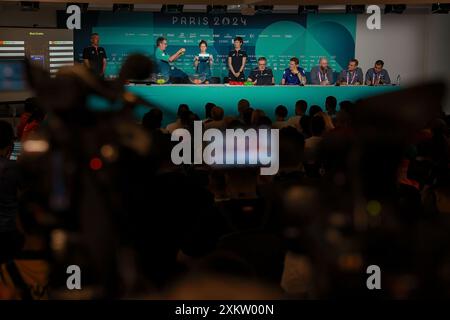 Paris, France. 24 juillet 2024. La cérémonie de tirage au sort du tennis de table des Jeux Olympiques de Paris 2024 a lieu au South Paris Arena à Paris en France le 24 juillet 2024. Crédit : Liu Xu/Xinhua/Alamy Live News Banque D'Images