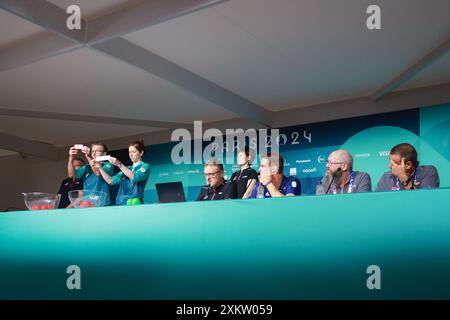 Paris, France. 24 juillet 2024. La cérémonie de tirage au sort du tennis de table des Jeux Olympiques de Paris 2024 a lieu au South Paris Arena à Paris en France le 24 juillet 2024. Crédit : Liu Xu/Xinhua/Alamy Live News Banque D'Images
