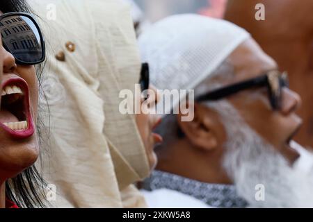 Roma, Italie. 24 juillet 2024. Manifestazione della comunit&#xe0 ; Bengalese sostenitrice del Governo in Bangladesh Roma, Italia &#x2014 ; Mercoled&#xec ; 24 luglio 2024 - Cronaca - (foto di Cecilia Fabiano/LaPresse) démonstration de la communauté Bengalesi pour soutenir le gouvernement du Bangladesh Rome, Italie - jeudi 24 juillet 2024 - nouvelles - (photo de Cecilia Fabiano/LaPresse) crédit: LaPresse/Alamy Live News Banque D'Images