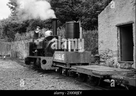 'Hugh Napier' manœuvrant des chariots en ardoise à Felin Fawr. Banque D'Images