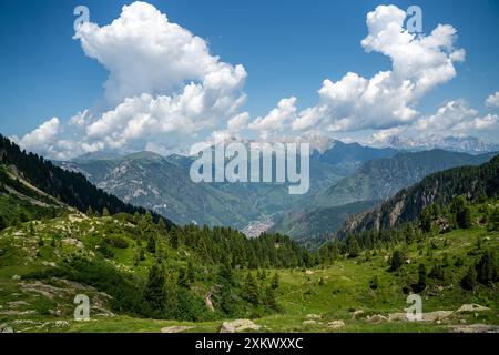 La beauté de la région de lagorai dans les dolomites italiennes Banque D'Images