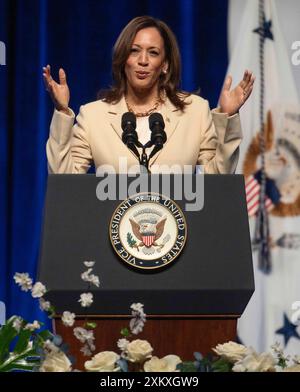 Indianapolis, Indiana, États-Unis. 24 juillet 2024. Le vice-président KAMALA HARRIS s'adresse à la conférence de la sororité bêta de Zeta Phi au Indiana Convention Center. (Crédit image : © Brian Cahn/ZUMA Press Wire) USAGE ÉDITORIAL SEULEMENT! Non destiné à UN USAGE commercial ! Banque D'Images