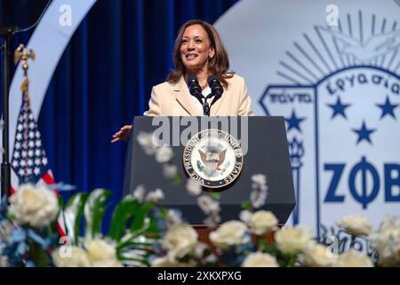 Indianapolis, Indiana, États-Unis. 24 juillet 2024. Le vice-président KAMALA HARRIS s'adresse à la conférence de la sororité bêta de Zeta Phi au Indiana Convention Center. (Crédit image : © Brian Cahn/ZUMA Press Wire) USAGE ÉDITORIAL SEULEMENT! Non destiné à UN USAGE commercial ! Banque D'Images