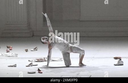 Salzbourg, Autriche. 24 juillet 2024. ABD0083 20240724 - Une répétition de 'Don Giovanni' de Wolfgang Amadeus Mozart, le 24 juillet 2024 au grosses Festspielhaus de Salzbourg, lors de l'édition de cette année du Salzburger Festspiele, le festi de la ville (de gauche à droite) pour opéra, théâtre et concerts. La première a lieu le 28 juillet dans le cadre du Festi de Salzbourg 2024 (de gauche à droite) Davide Luciano (Don Giovanni). - 20240724 PD4726 crédit : APA-PictureDesk/Alamy Live News Banque D'Images