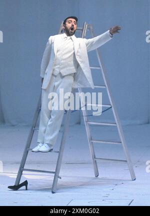 Salzbourg, Autriche. 24 juillet 2024. ABD0081 20240724 - Une répétition de 'Don Giovanni' de Wolfgang Amadeus Mozart, le 24 juillet 2024 au grosses Festspielhaus de Salzbourg, lors de l'édition de cette année du Salzburger Festspiele, le festi de la ville (de gauche à droite) pour opéra, théâtre et concerts. La première a lieu le 28 juillet dans le cadre du Festi de Salzbourg 2024 (de gauche à droite) Davide Luciano (Don Giovanni). - 20240724 PD4716 crédit : APA-PictureDesk/Alamy Live News Banque D'Images