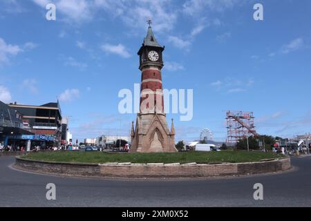 Skegness Angleterre Royaume-Uni 23 juillet 2024 Skegness Jubilee Clock Tower la Jubilee Clock Tower date de 1898. Il a été construit par Edmund Winter de Liverpool pour marquer le jubilé de diamant de la reine Victoria ©Ged Noonan/Alamy Banque D'Images