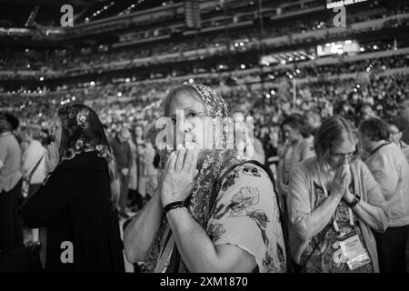 **NO LIBRI** USA, INDIANAPOLIS, 2024/7/18 . Scènes de la session de renouveau au Congrès eucharistique à Indianapolis, Indiana au Lucas Oil Stadium. Photographie de Zach Dobson/Catholic Press photo Banque D'Images