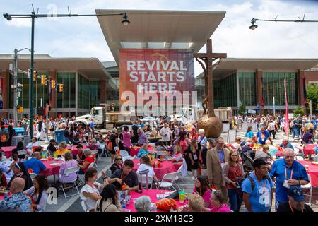 **NO LIBRI** USA, INDIANAPOLIS, 2024/7/18 . Devant le Congrès eucharistique national à Indianapolis, Indiana. Photographie de Zach Dobson/Catholic Press photo Banque D'Images