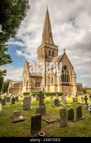 Église paroissiale de St John the Evangelist, Sutton vent, Wiltshire, Angleterre, Royaume-Uni Banque D'Images