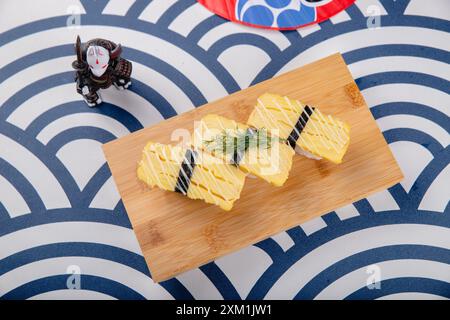 Tamagoyaki, omelette roulée japonaise Banque D'Images