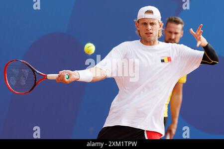 Paris, France. 25 juillet 2024. Le belge Zizou Bergs et son entraîneur Ruben Bemelmans photographiés lors d’une séance d’entraînement de joueurs de tennis, dans le cadre des préparatifs des Jeux Olympiques de Paris 2024, jeudi 25 juillet 2024 à Paris, France. Les Jeux olympiques d'été de 2024 se déroulent à Paris du 26 juillet au 11 août. La délégation belge compte 165 athlètes dans 21 sports. BELGA PHOTO BENOIT DOPPAGNE crédit : Belga News Agency/Alamy Live News Banque D'Images