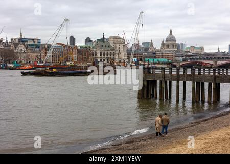 Tamise, Gabriels Pier et l'emblématique skyline de Londres Banque D'Images