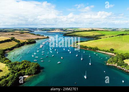 Salcombe et Mill Bay au-dessus de l'estuaire de Kingsbridge depuis un drone, Batson Creek, Southpool Creek, Devon, Angleterre, Europe Banque D'Images