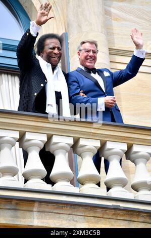 Roberto Blanco und Patrick Lindner BEI der Eröffnung der Richard-Wagner-Festspiele 2024 mit der Premiere von Richard Wagners Tristan und Isolde im Bayreuther Festspielhaus. Bayreuth, 25.07.2024 *** Roberto Blanco et Patrick Lindner à l'ouverture du Richard Wagner Festival 2024 avec la première de Richard Wagners Tristan et Isolde au Bayreuth Festspielhaus Bayreuth, 25 07 2024 Foto:Xn.xKubelkax/xFuturexImagex wagner festspiele 6620 Banque D'Images