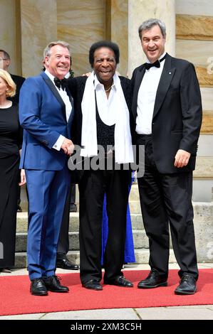 Patrick Lindner, Roberto Blanco und Markus Söder BEI der Eröffnung der Richard-Wagner-Festspiele 2024 mit der Premiere von Richard Wagners Tristan und Isolde im Bayreuther Festspielhaus. Bayreuth, 25.07.2024 *** Patrick Lindner, Roberto Blanco et Markus Söder à l'ouverture du Richard Wagner Festival 2024 avec la première de Richard Wagners Tristan und Isolde au Bayreuth festspielhaus Bayreuth, 25 07 2024 Foto:Xn.xKubelkax/xFuturexImagex wagner festspiele 6435 Banque D'Images