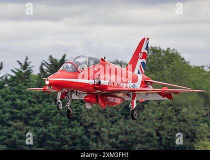 Royal Air Force Aerobatic Team 'The Red Arrows' pendant le Royal International Air Tattoo 2024 à RAF Fairford, Cirencester, Royaume-Uni, le 20 juillet 2024 Banque D'Images