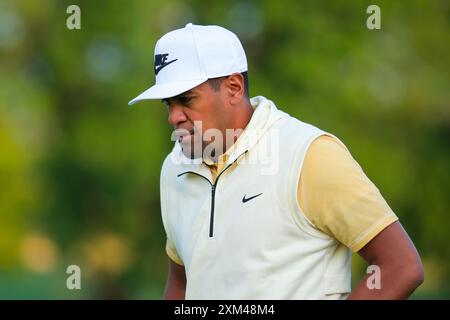 Blaine, Minnesota, États-Unis. 25 juillet 2024. TONY FINAU regarde lors de l'Open PGA 3M 2024 à TPC Twin Cities le 25 juillet 2024. (Crédit image : © Steven Garcia/ZUMA Press Wire) USAGE ÉDITORIAL SEULEMENT! Non destiné à UN USAGE commercial ! Banque D'Images