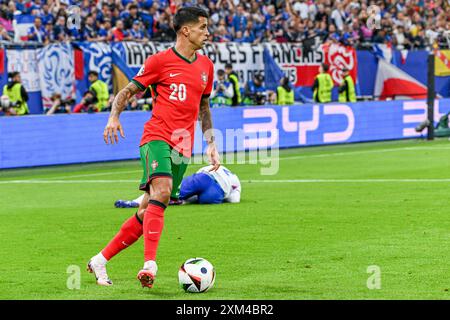Hambourg, Allemagne. 05 juillet 2024. Joao Cancelo (20 ans) du Portugal lors d'un match de football entre les équipes nationales de France, appelé les bleus et le Portugal dans un quart de finale du tournoi UEFA Euro 2024, le vendredi 5 juillet 2024 à Hambourg, Allemagne . Crédit : Sportpix/Alamy Live News Banque D'Images