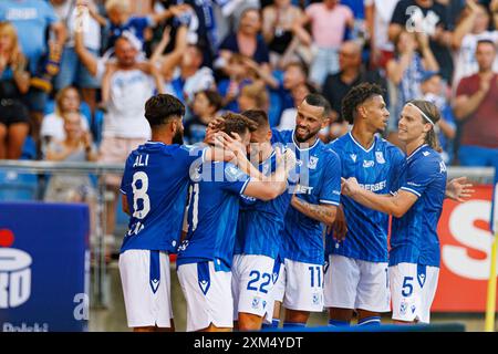 Dino Hotic (Lech Poznan) célèbre un but avec ses coéquipiers lors du match PKO BP Ekstraklasa entre les équipes de Lech Poznan et Gornik Zabrze au stade Enea. Lech Poznan vs Gornik Zabrze (score final 2:0) Banque D'Images