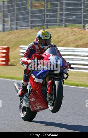 Tommy Bridewell - Honda Racing UK - Rider numéro 1 sur une Honda lors de la manche British Superbikes (BSB) 2024 à Brands Hatch en juillet 2024 Banque D'Images