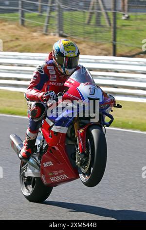 Tommy Bridewell - Honda Racing UK - Rider numéro 1 sur une Honda lors de la manche British Superbikes (BSB) 2024 à Brands Hatch en juillet 2024 Banque D'Images