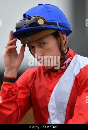 Newbury, Royaume-Uni. 23 juillet 2024. Formal Ridden by Jason Watson remporte les 6,45 Pump Technology EBF Maiden Fillies' Stakes à Newbury Racecourse, au Royaume-Uni. Crédit : Paul Blake/Alamy Live News. Banque D'Images