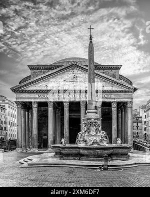 Le superbe Panthéon de rome Banque D'Images