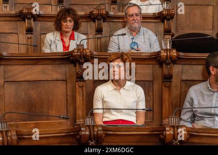 Session plénière du conseil municipal de Barcelone, où le pacte du COPS avec Esquerra au conseil est discuté, ainsi que la dernière session plénière de l'ancien maire et conseiller de Junts, Xavier Trias, qui se retire de la politique. Pleno del Ayuntamiento de Barcelona, donde se dispute el pacto del PSC con Esquerra en el ayuntamiento y también el último pleno del exalcalde y Concejal de junts, Xavier Trias, que se retira de la política. Sur la photo : Elisenda Alemany News Politics -Barcelone, Espagne vendredi 26 juillet 2024 (photo par Eric Renom/LaPresse) Banque D'Images