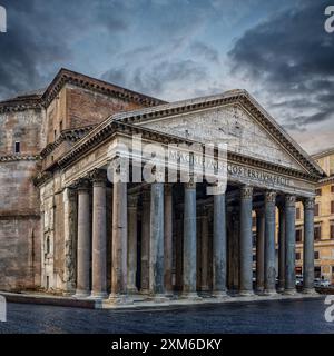 Le superbe Panthéon de rome Banque D'Images