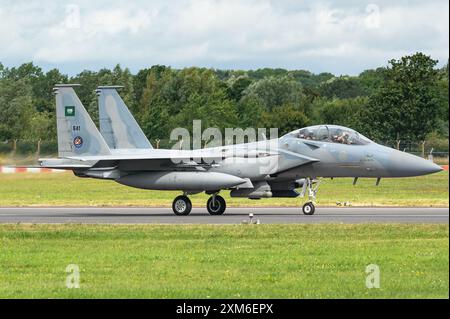 Un avion de chasse tous temps McDonnell Douglas F-15 Eagle de la Royal Saudi Air Force au salon aérien RIAT 2024. Banque D'Images