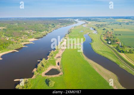 Vue aérienne de l'Elbe, réserve de biosphère paysagère de l'Elbe, basse-Saxe, Allemagne Banque D'Images