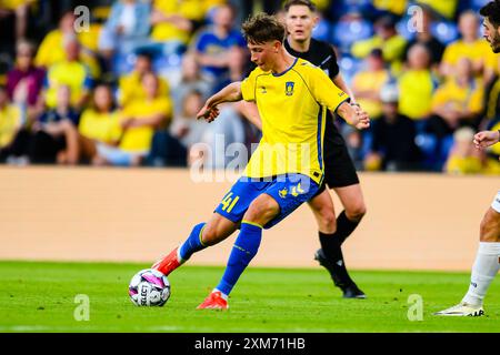 Broendby, Danemark. 25 juillet 2024. Oscar Schwartau (41) de Broendby vu lors du match de qualification de l'UEFA Conference League entre Broendby IF et Llapi au Broendby Stadion à Broendby. Crédit : Gonzales photo/Alamy Live News Banque D'Images