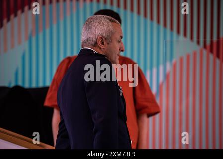 FRANCE-POLITICS-SPORT-OLY vêtements et symboles des douaniers français au bureau des douanes à l’occasion de la visite du ministre de l’Economie sortant Bruno le Maire, à la veille de l’ouverture des Jeux Olympiques. À Paris, le 25 juillet 2024. PARIS ILE-DE-FRANCE FRANCE COPYRIGHT : XANDREAXSAVORANIXNERIX FRANCE-POLITICS-SPORT-OLY-ASN ASAVORANINERI-3 Banque D'Images