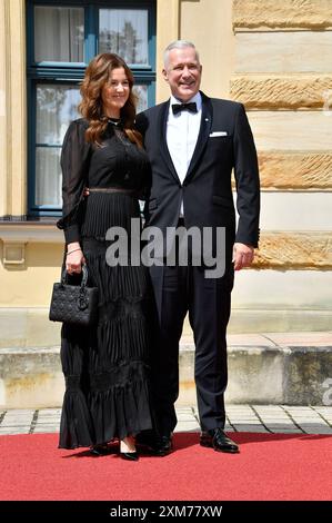 Alexander Herrmann mit Ehefrau Maxi Friedrichs BEI der Eröffnung der 112. Richard-Wagner-Festspiele 2024 mit der Neuinszenierung von Tristan und Isolde im Bayreuther Festspielhaus. Bayreuth, 25.07.2024 *** Alexander Herrmann avec sa femme Maxi Friedrichs à l'ouverture du Richard Wagner Festival 112 2024 avec la nouvelle production de Tristan et Isolde au Bayreuth Festspielhaus Bayreuth, 25 07 2024 Foto:Xn.xKubelkax/xFuturexImagex wagner festspiele 4109 Banque D'Images