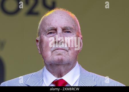 Middelkerke, Belgique. 26 juillet 2024. L’ancien athlète Baron Gaston Roelants photographié lors de l’ouverture du Festival Olympique, le vendredi 26 juillet 2024 à Middelkerke. Les Jeux de la XXXIIIe Olympiade se déroulent à Paris du 26 juillet au 11 août. La délégation belge compte 165 athlètes dans 21 sports. BELGA PHOTO NICOLAS MAETERLINCK crédit : Belga News Agency/Alamy Live News Banque D'Images